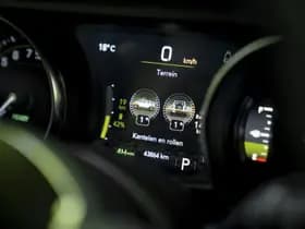 Jeep Wrangler thumbnail 45