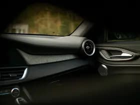 Alfa Romeo Giulia thumbnail 38