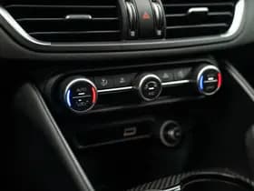 Alfa Romeo Giulia thumbnail 45