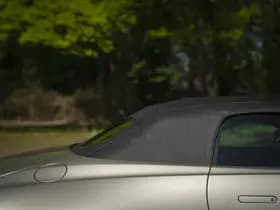 Aston Martin Vantage thumbnail 13
