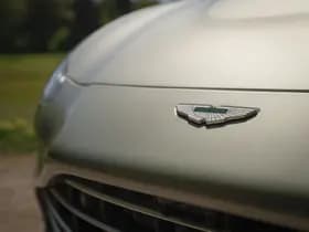 Aston Martin Vantage thumbnail 15