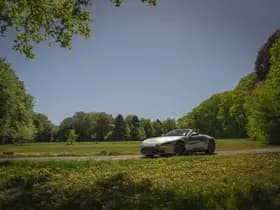 Aston Martin Vantage thumbnail 19