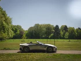 Aston Martin Vantage thumbnail 20