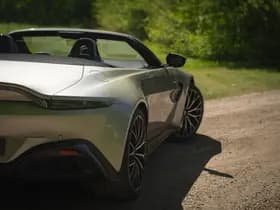 Aston Martin Vantage thumbnail 30