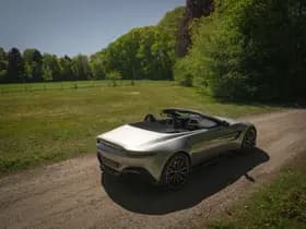 Aston Martin Vantage thumbnail 46