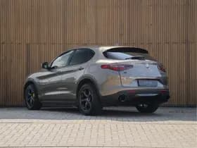 Alfa Romeo Stelvio thumbnail 6