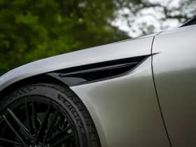 Aston Martin DB12 thumbnail 29