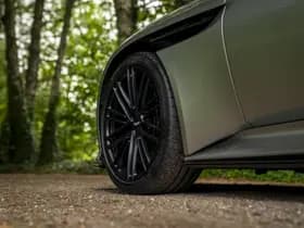 Aston Martin DB12 thumbnail 33