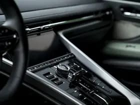 Aston Martin DB12 thumbnail 58