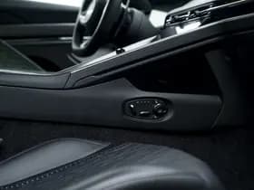 Aston Martin DB12 thumbnail 62