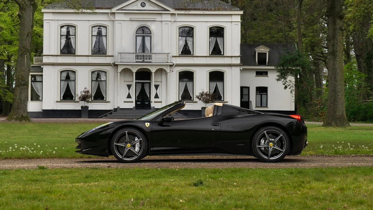 Ferrari 458 — foto 1