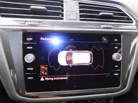 Volkswagen Tiguan thumbnail 23