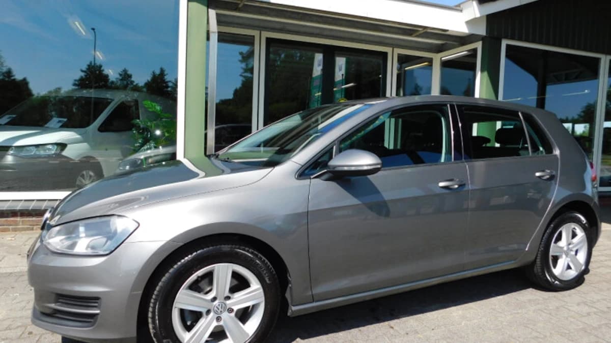 Volkswagen Golf — foto 1