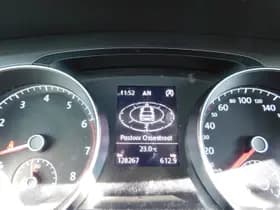 Volkswagen Golf thumbnail 17