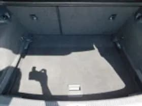 Volkswagen Golf thumbnail 50