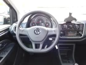 Volkswagen Up thumbnail 3