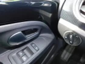 Volkswagen Up thumbnail 42