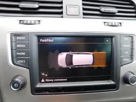 Volkswagen Golf thumbnail 21