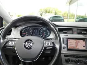 Volkswagen Golf thumbnail 9