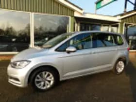 Volkswagen Touran thumbnail 35
