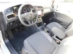 Volkswagen Touran thumbnail 36