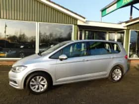 Volkswagen Touran thumbnail 5