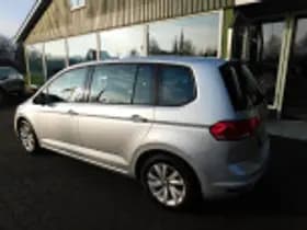 Volkswagen Touran thumbnail 42
