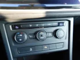 Volkswagen Touran thumbnail 52