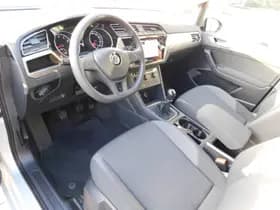 Volkswagen Touran thumbnail 8