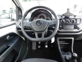 Volkswagen Up thumbnail 9