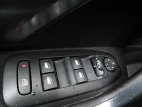 Peugeot 2008 thumbnail 18