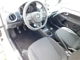 Volkswagen Up thumbnail 8