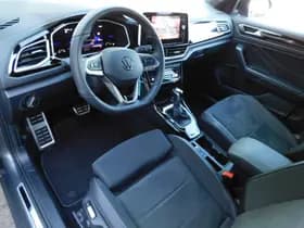 Volkswagen T-roc thumbnail 2