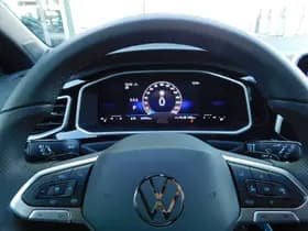 Volkswagen T-roc thumbnail 17