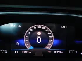 Volkswagen T-roc thumbnail 18