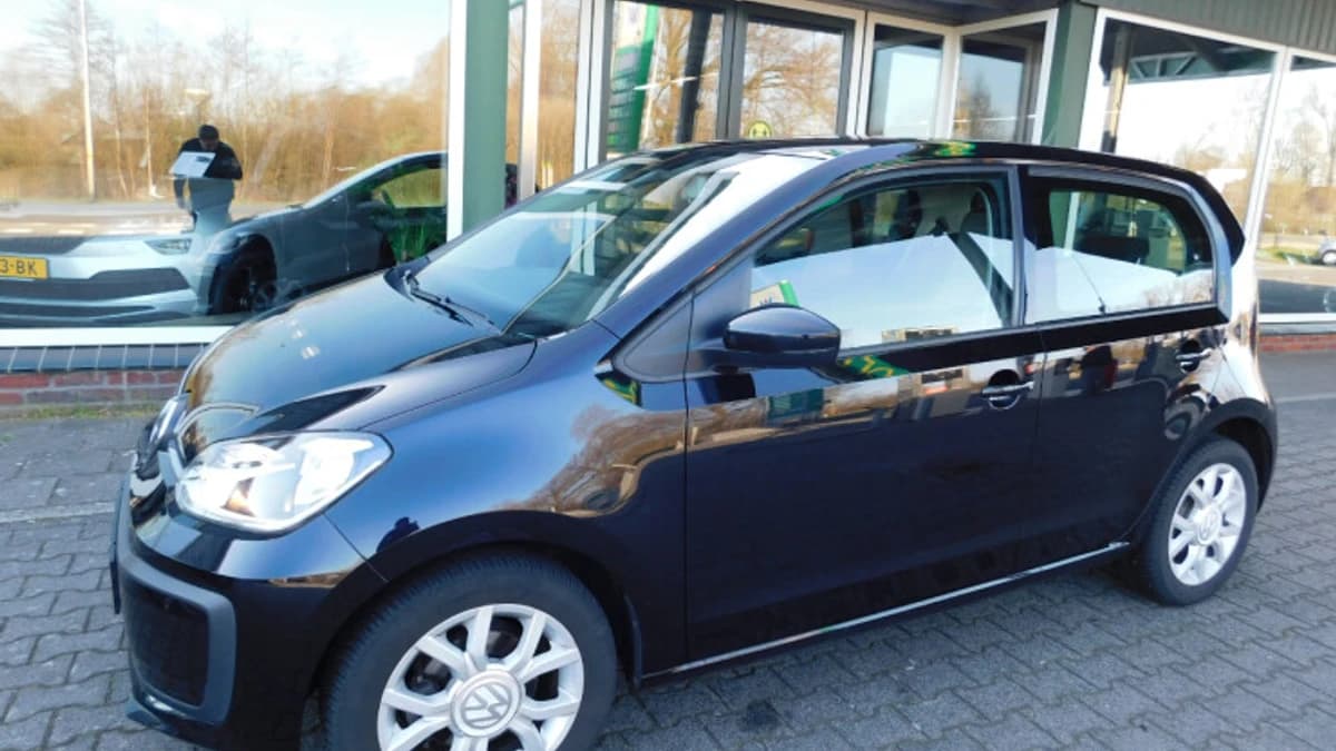 Volkswagen Up — foto 1