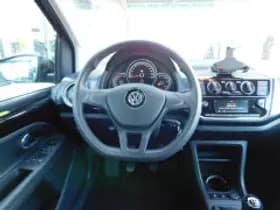 Volkswagen Up thumbnail 3