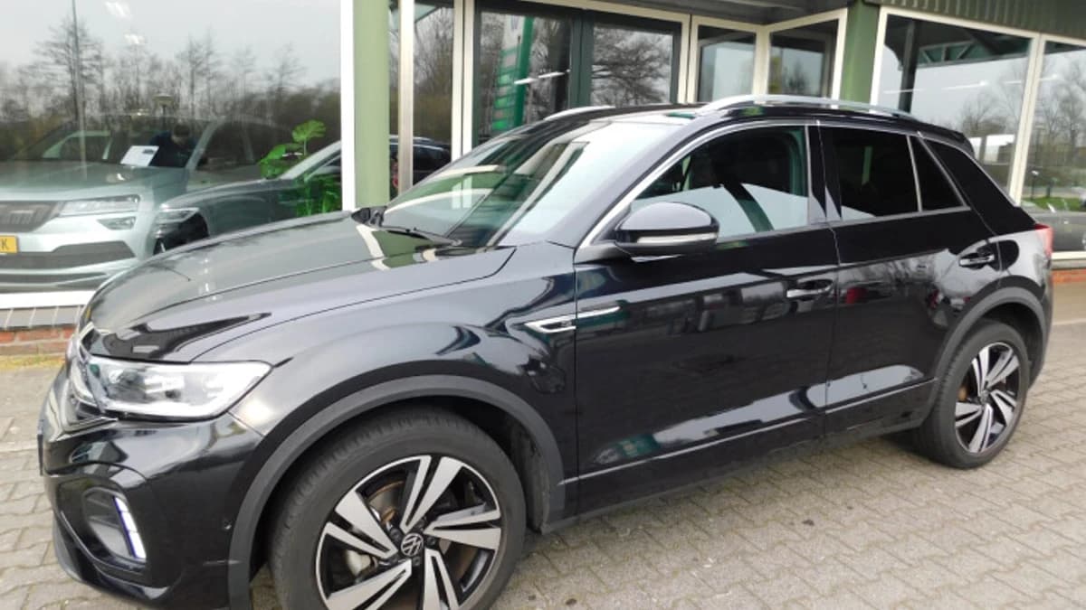 Volkswagen T-roc — foto 1