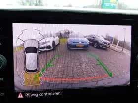 Volkswagen T-roc thumbnail 24