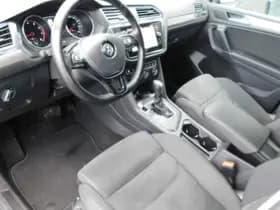 Volkswagen Tiguan thumbnail 2