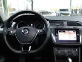 Volkswagen Tiguan thumbnail 3
