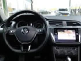 Volkswagen Tiguan thumbnail 48