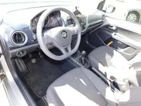 Volkswagen Up thumbnail 12