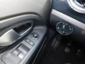 Volkswagen Up thumbnail 34