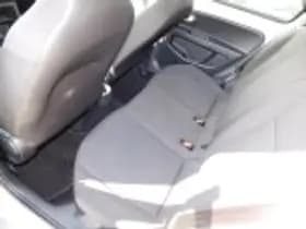 Volkswagen Up thumbnail 38