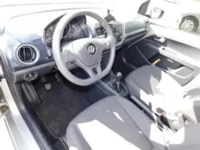 Volkswagen Up thumbnail 6