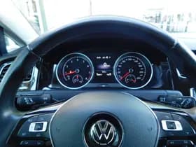 Volkswagen Golf thumbnail 17