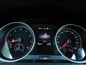 Volkswagen Golf thumbnail 18