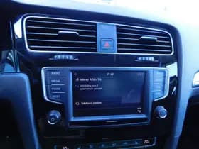 Volkswagen Golf thumbnail 24