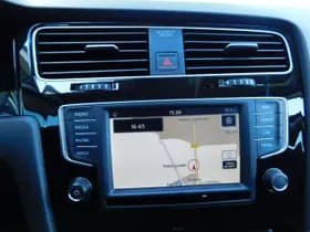 Volkswagen Golf thumbnail 25